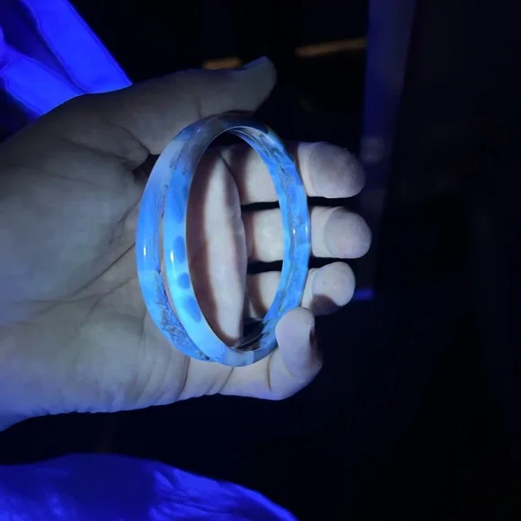 Vintage 1940s Bakelite Bracelets set of 2 - Picture 3 of 4